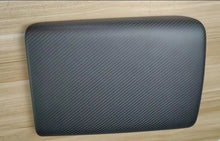 Laden Sie das Bild in den Galerie-Viewer, Tesla Model S Carbon Fiber Armrest Box Lid 2021-2023
