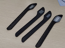 Laden Sie das Bild in den Galerie-Viewer, Tesla MODEL 3 Carbon Fiber Door Handle Covers (4-piece set)