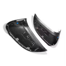 Laden Sie das Bild in den Galerie-Viewer, Carbon Fiber Mirror Covers for Audi A4/A4L/S4/RS4/A5/A5L/S5/RS5 (2017)