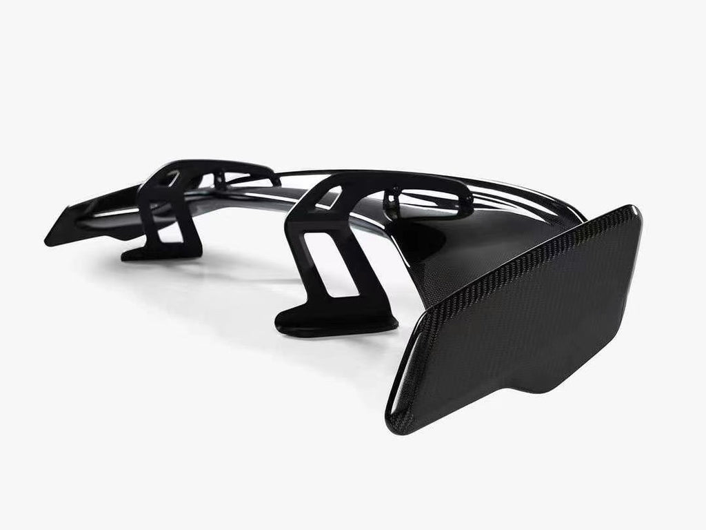 Carbon Fiber BMW G82 G83 M4
 Akrapovic Spoiler